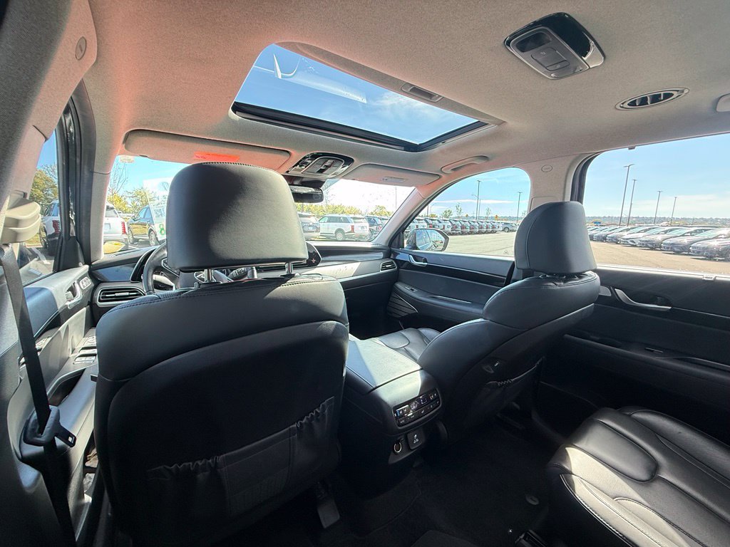 Used 2021 Hyundai Palisade Limited FWD image 24