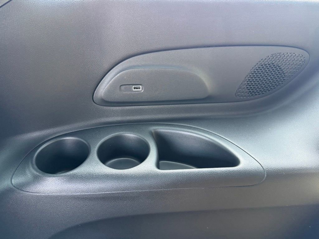 New 2026 Chrysler Pacifica Limited FWD image 30