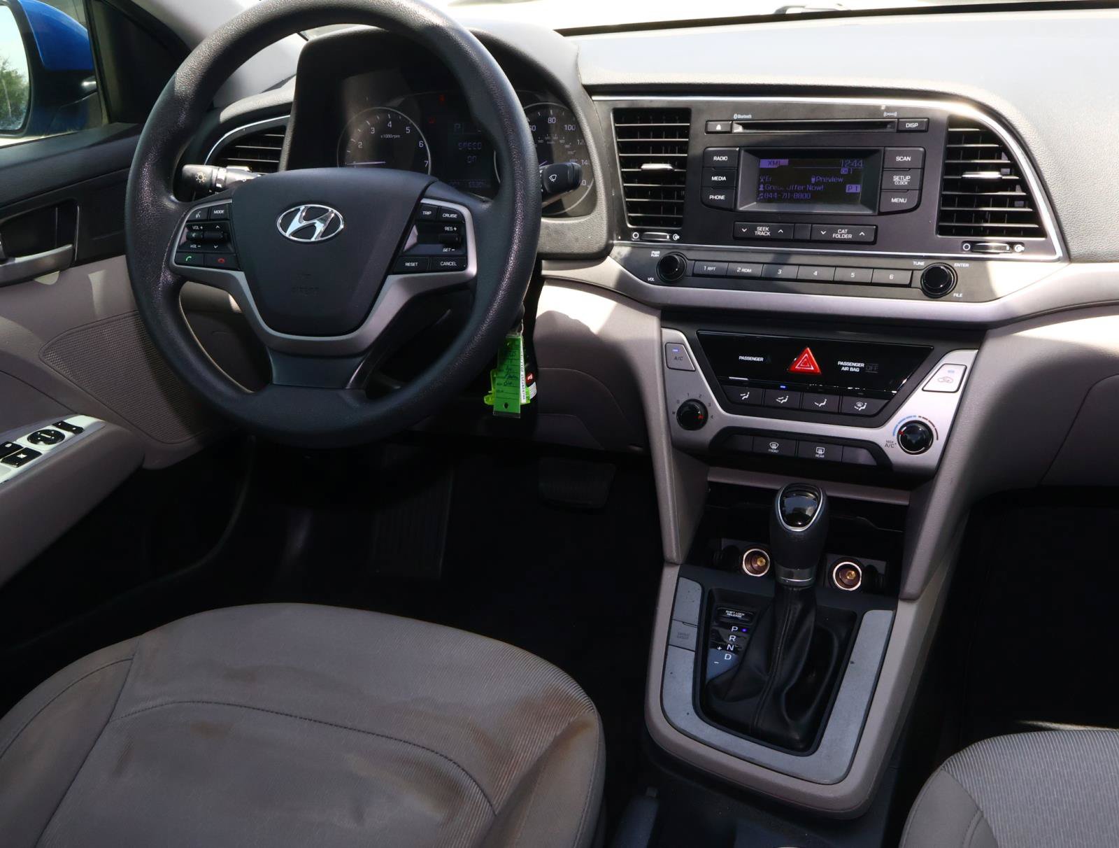 Used 2017 Hyundai Elantra SE FWD image 9