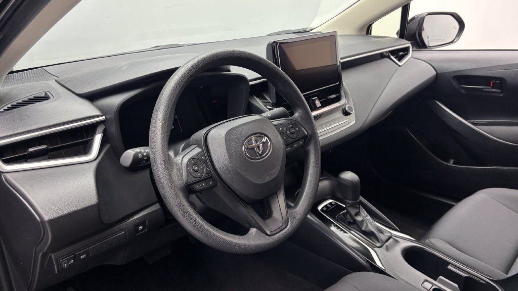Used 2026 Toyota Corolla LE AWD/4WD image 13