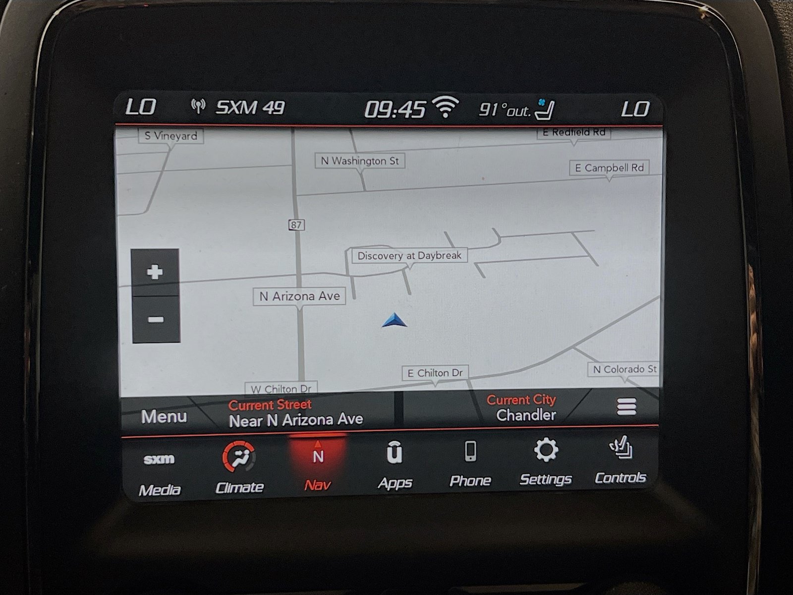 Used 2018 Dodge Durango R/T w/ Technology Group RWD image 9