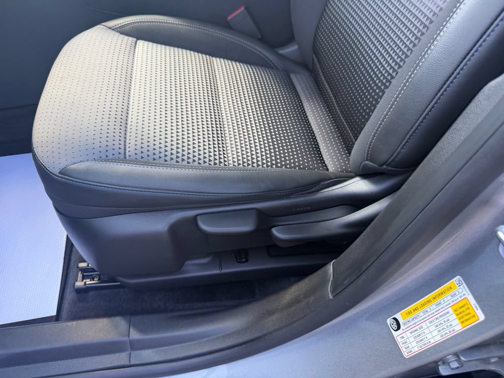 Used 2025 Chevrolet Trax LT w/ Driver Confidence Package FWD image 13