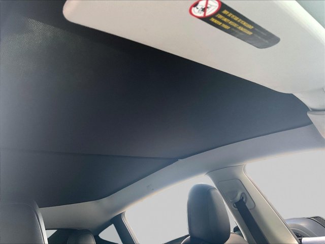 Used 2023 Tesla Model Y Performance AWD/4WD image 15