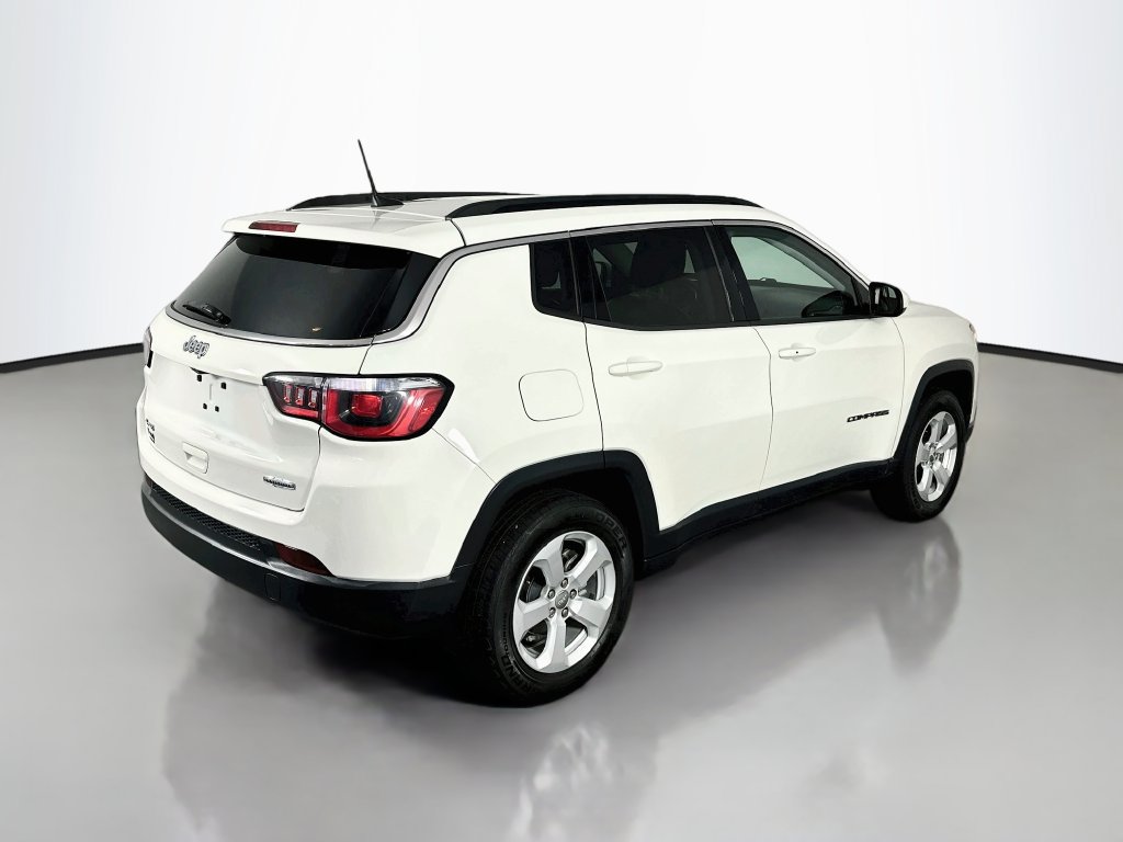 Used 2018 Jeep Compass Latitude w/ Popular Equipment Group AWD/4WD image 7