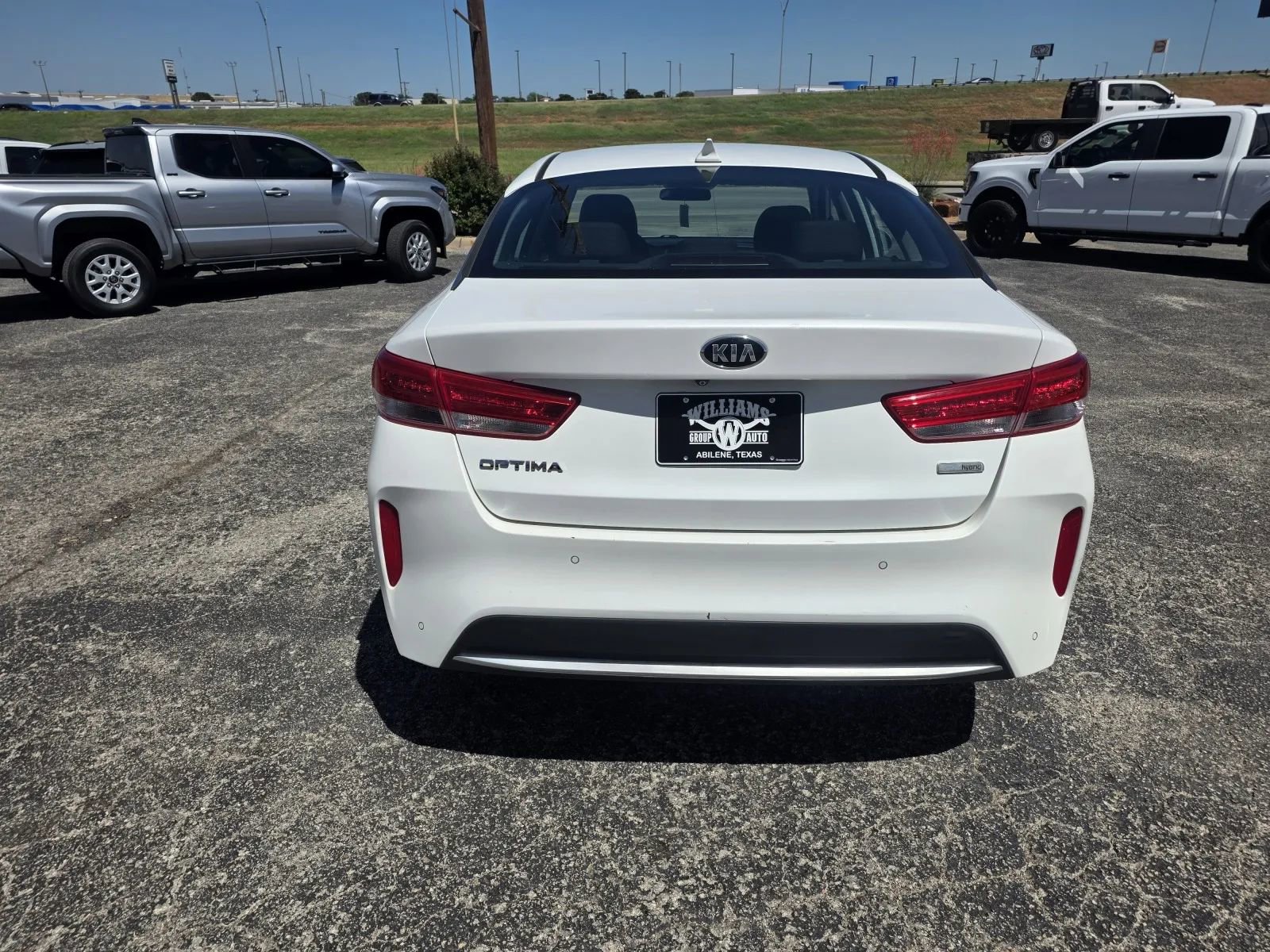 Used 2017 Kia Optima Premium w/ Hybrid Convenience Package FWD image 6