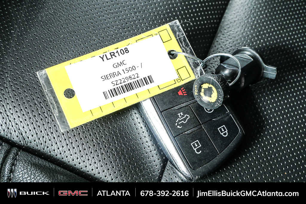 Used 2025 GMC Sierra 1500 SLT AWD/4WD image 34