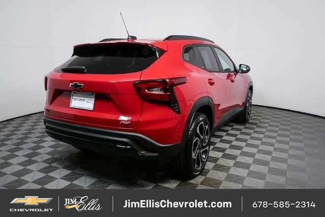 New 2026 Chevrolet Trax RS w/ Sunroof Package FWD image 3