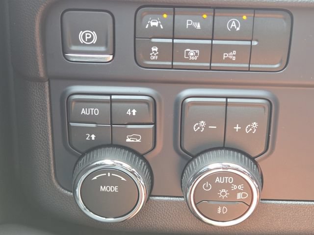 New 2026 Chevrolet Suburban RST w/ Comfort Package AWD/4WD image 29