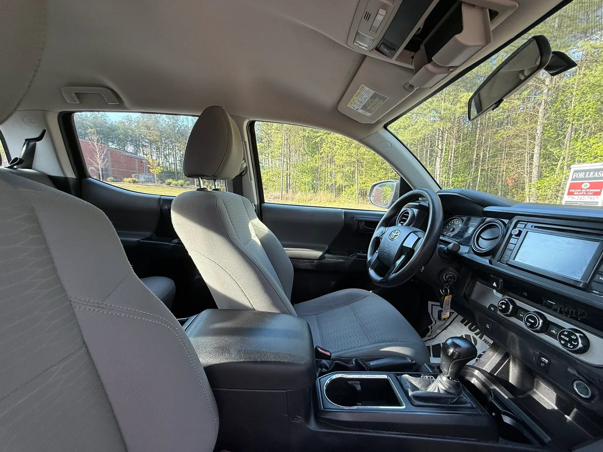 Used 2016 Toyota Tacoma SR w/ SR Convenience Package RWD image 22