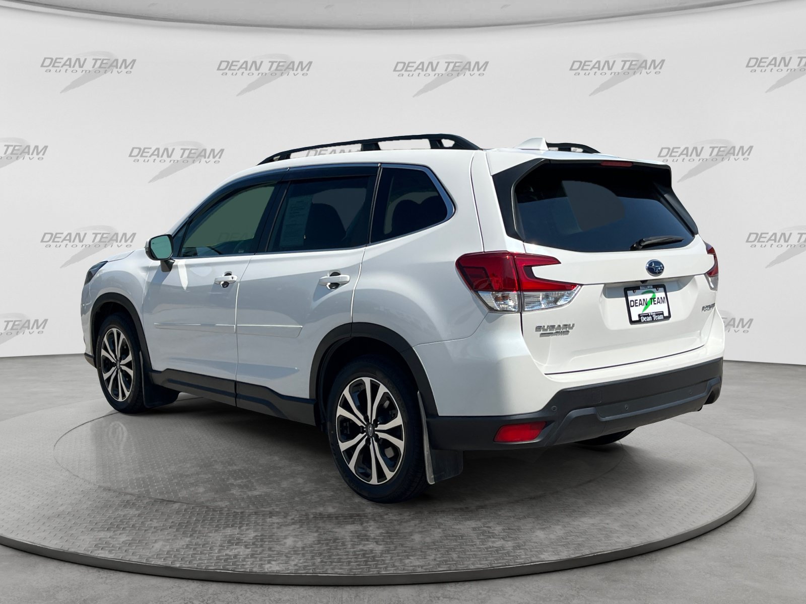 Used 2023 Subaru Forester Limited AWD/4WD image 5