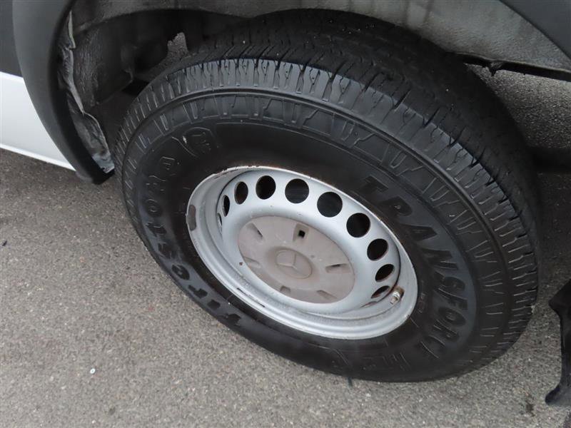 Used 2013 Mercedes-Benz Sprinter 2500 image 7