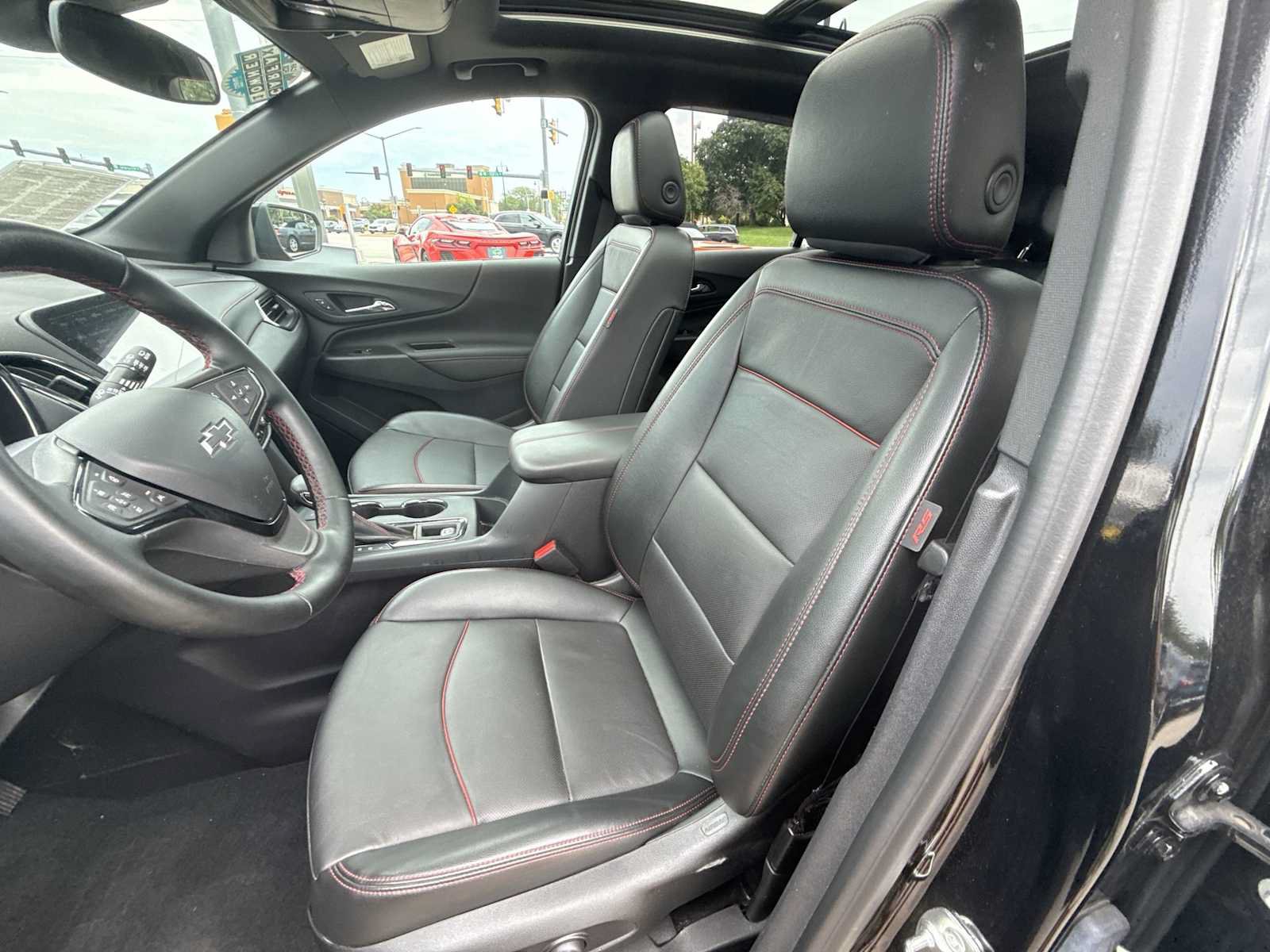 Certified 2024 Chevrolet Equinox RS w/ RS Leather Package AWD/4WD image 19