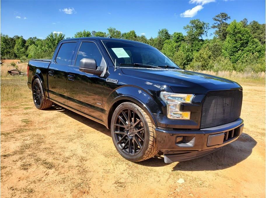 Used 2017 Ford F150 XLT w/ Equipment Group 302A Luxury RWD image 15