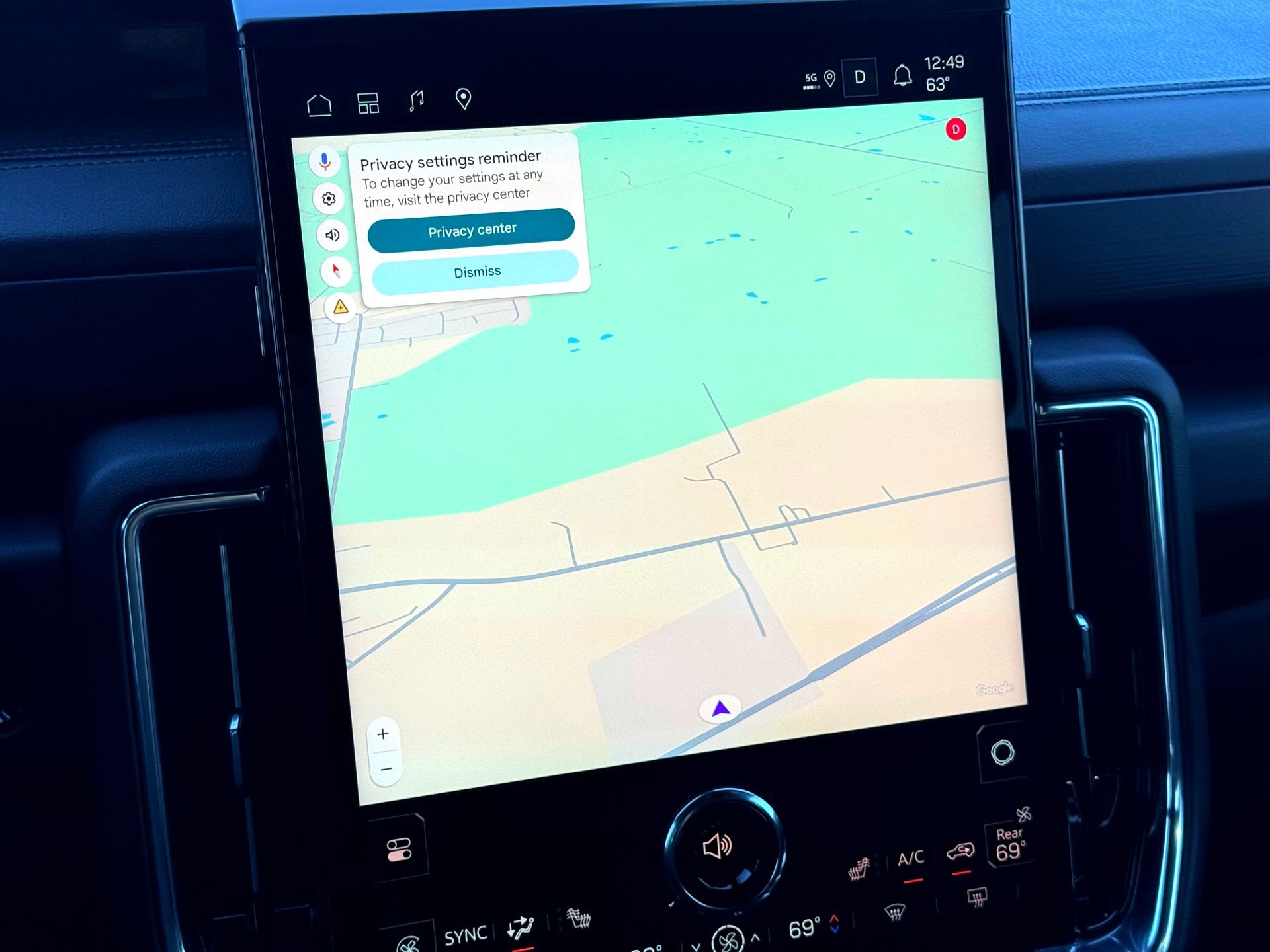 Used 2025 GMC Yukon XL Denali w/ Denali Reserve Package image 33