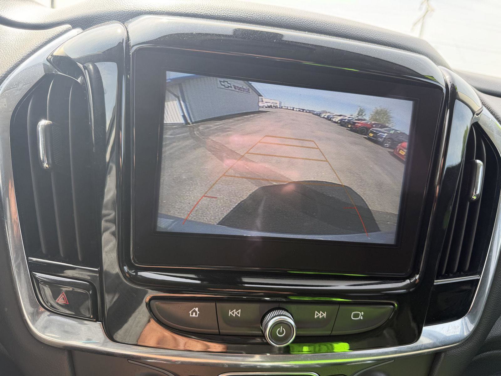 Used 2019 Chevrolet Traverse LT w/ LPO, Floor Liner Package AWD/4WD image 19