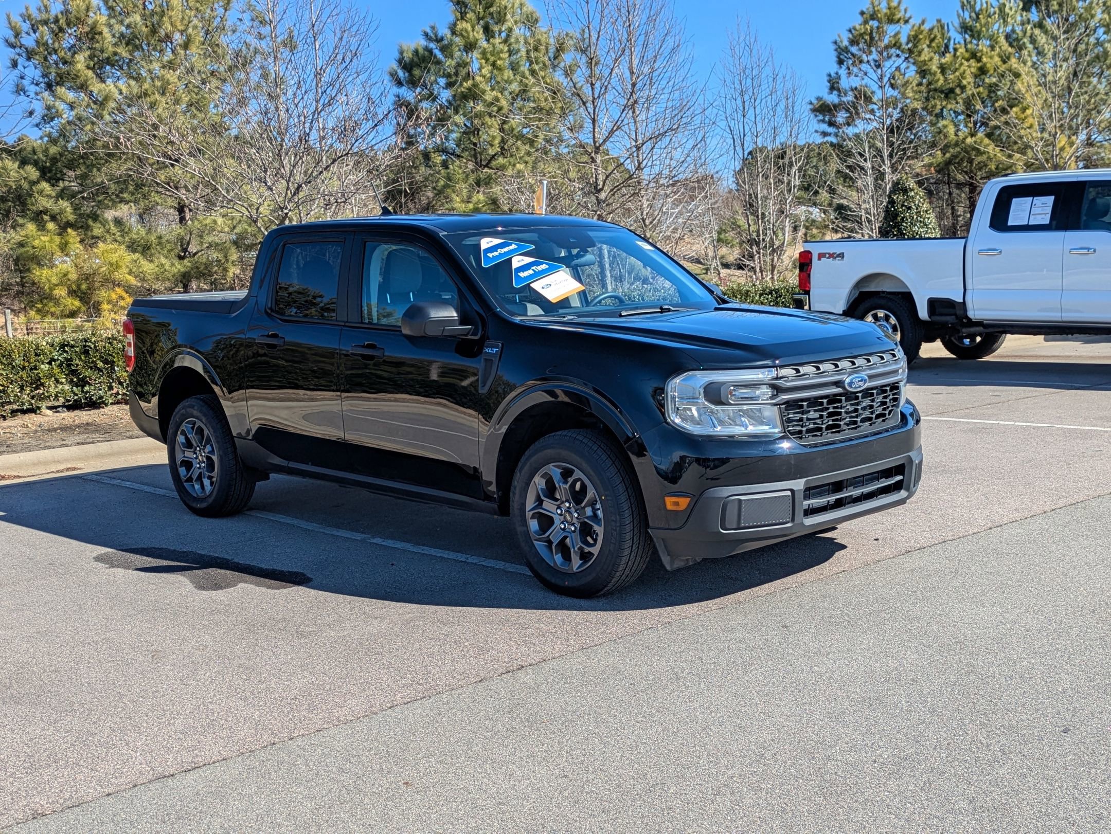 Certified 2024 Ford Maverick XLT image 2