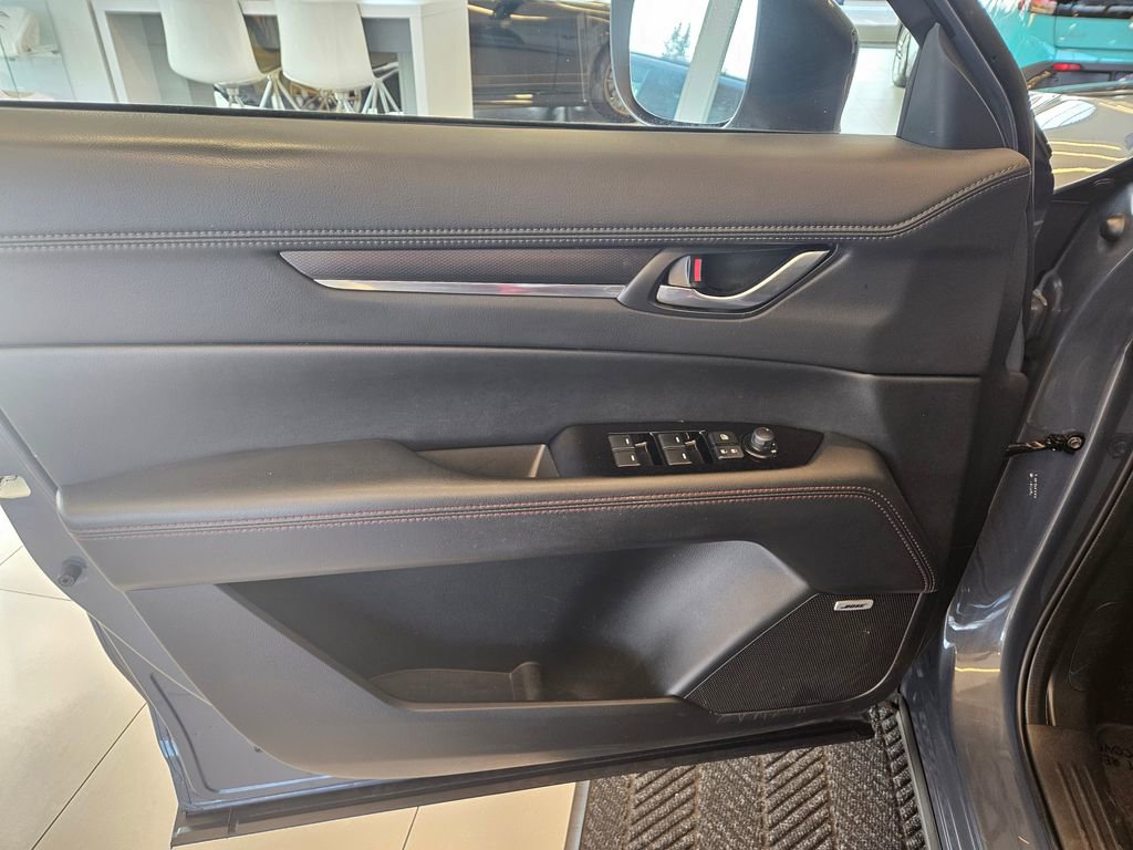 Used 2024 MAZDA CX-5 Carbon Edition image 13