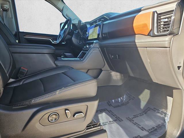 Used 2024 GMC Sierra 3500 Denali w/ Denali Reserve Package image 22