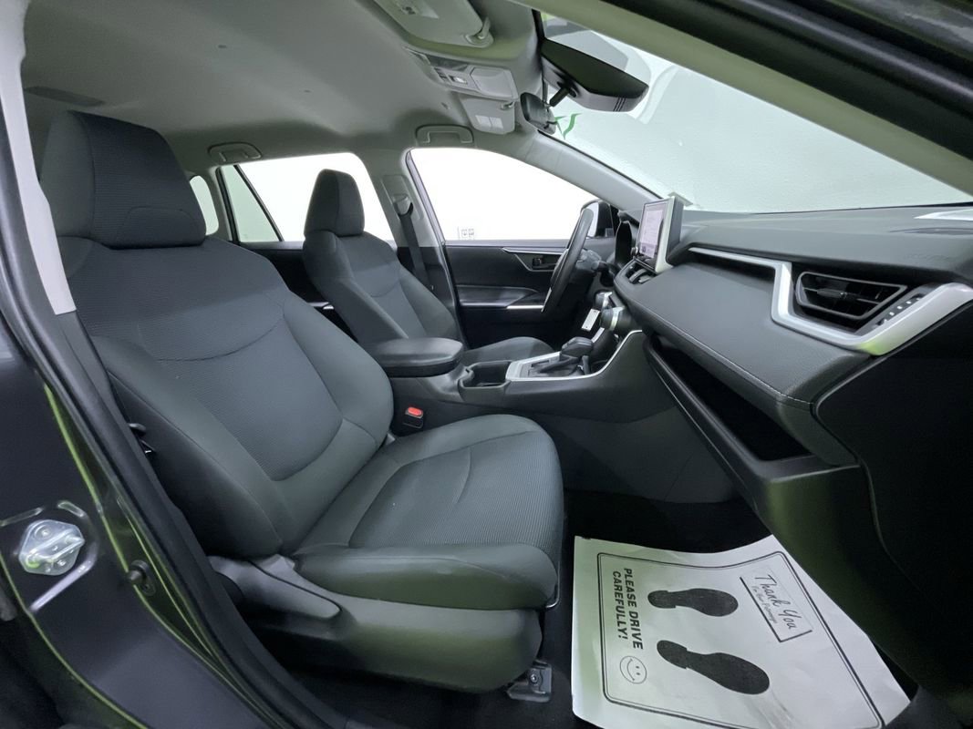 Used 2024 Toyota RAV4 LE image 27