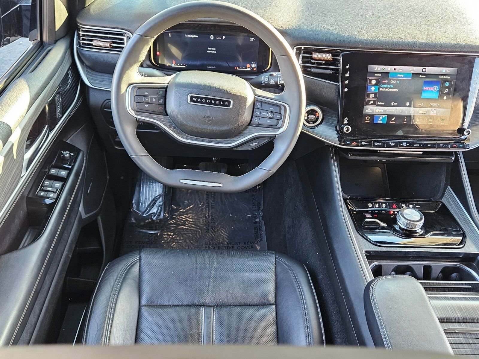 Used 2024 Jeep Wagoneer L Series II w/ Flexible Seating Group image 7