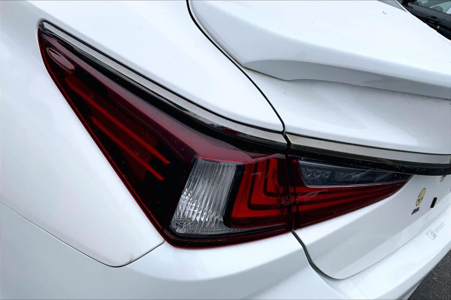 Used 2023 Lexus ES 350 F Sport w/ Accessory Package (Z2) FWD image 29
