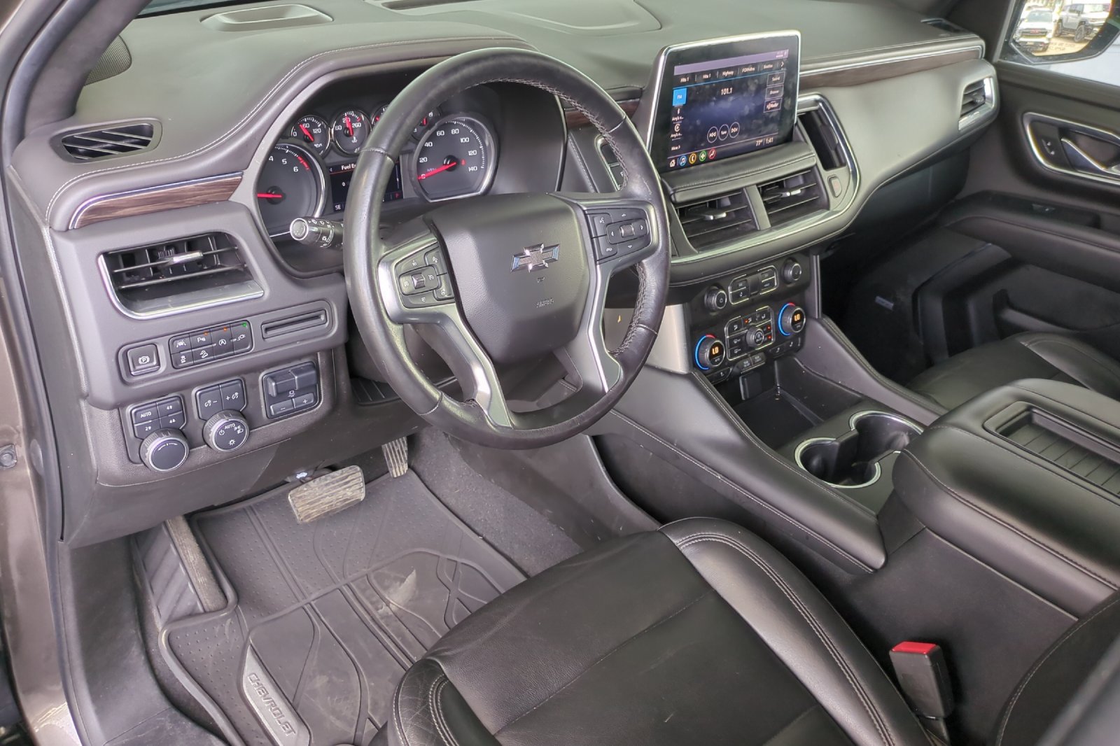 Used 2021 Chevrolet Tahoe Z71 w/ Z71 Signature Package AWD/4WD image 9