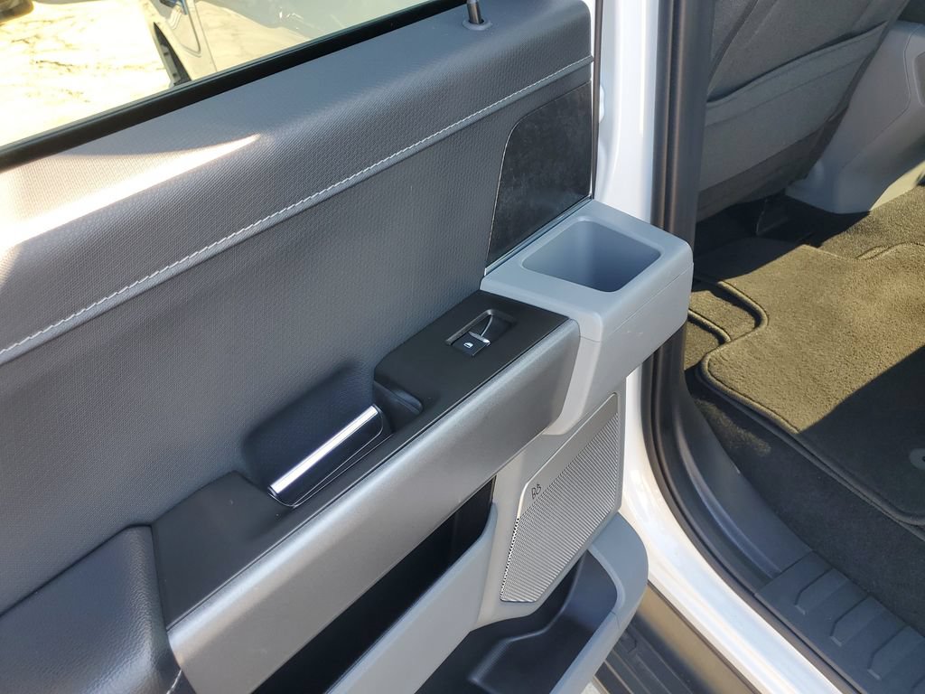 Used 2024 Ford F150 Lightning Flash AWD/4WD image 18