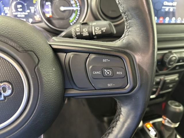 Used 2023 Jeep Wrangler Unlimited w/ Cold Weather Group image 16