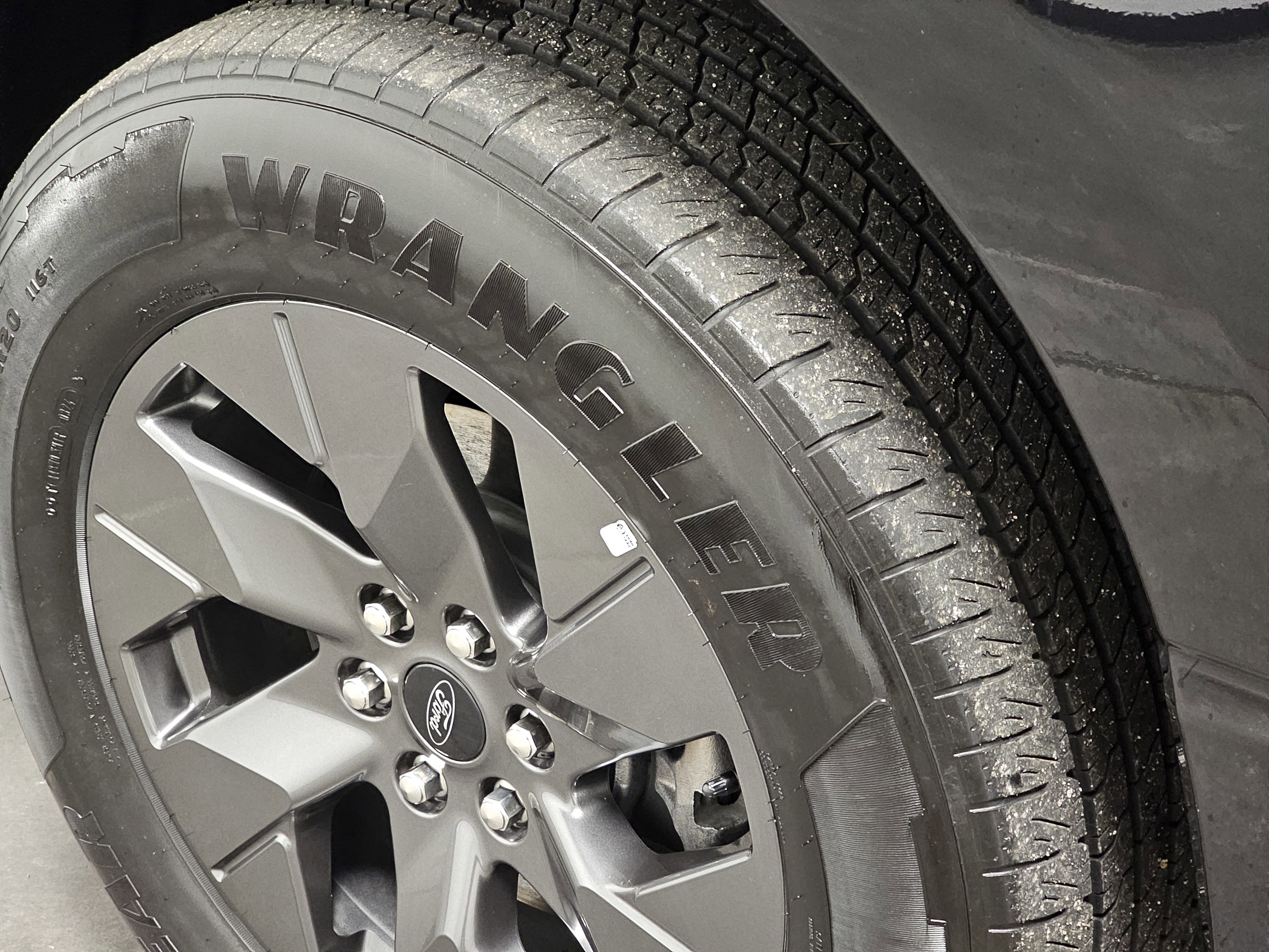 Used 2024 Ford F150 Lightning Flash image 10