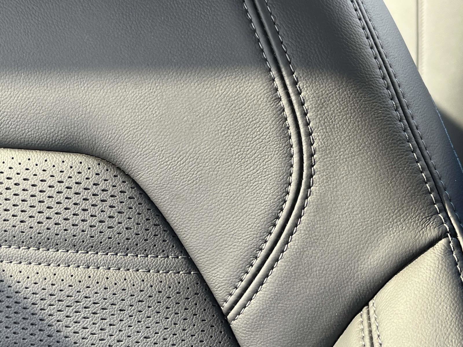 Used 2024 Alfa Romeo Giulia Veloce image 20