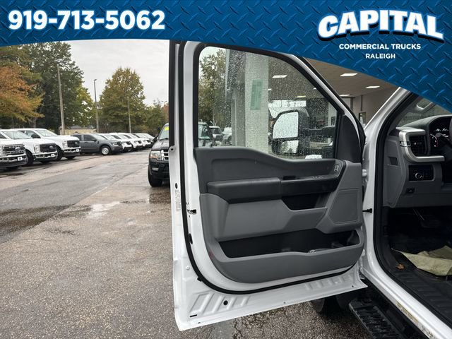 New 2026 Ford F450 XL w/ XL Chrome Package image 19