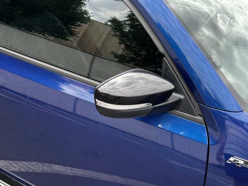 Used 2014 Volkswagen Beetle R-Line FWD image 9