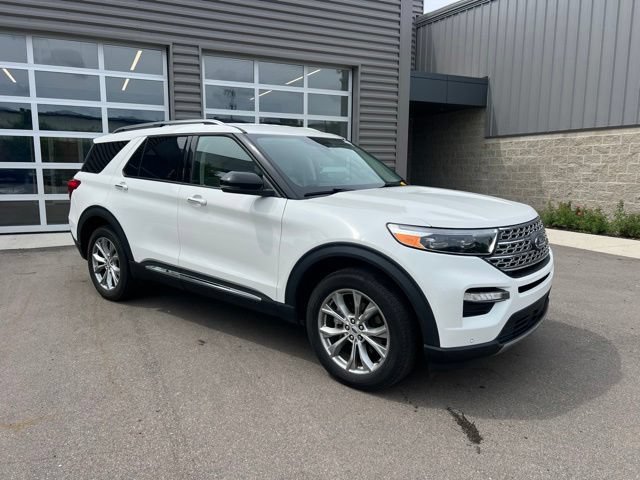 Used 2023 Ford Explorer Limited w/ Equipment Group 301A AWD/4WD image 3