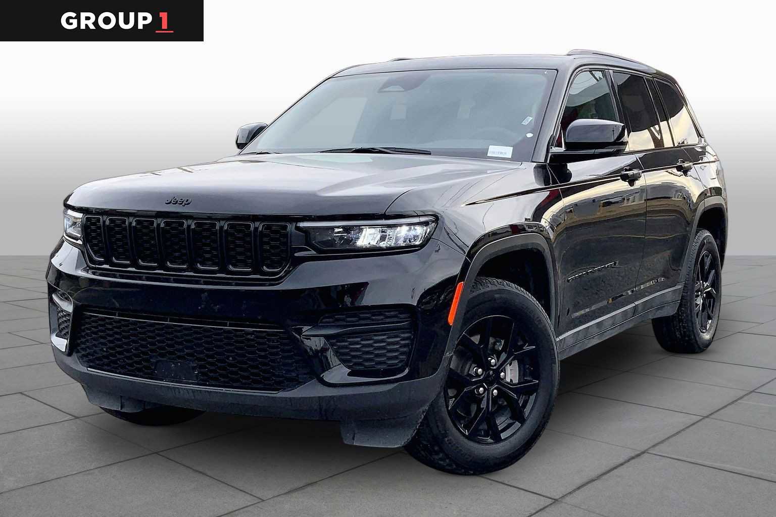 Used 2025 Jeep Grand Cherokee Altitude