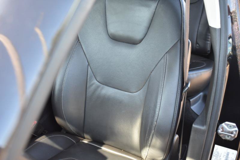 Used 2013 Ford Fusion Energi Titanium w/ Driver Assist Pkg FWD image 16