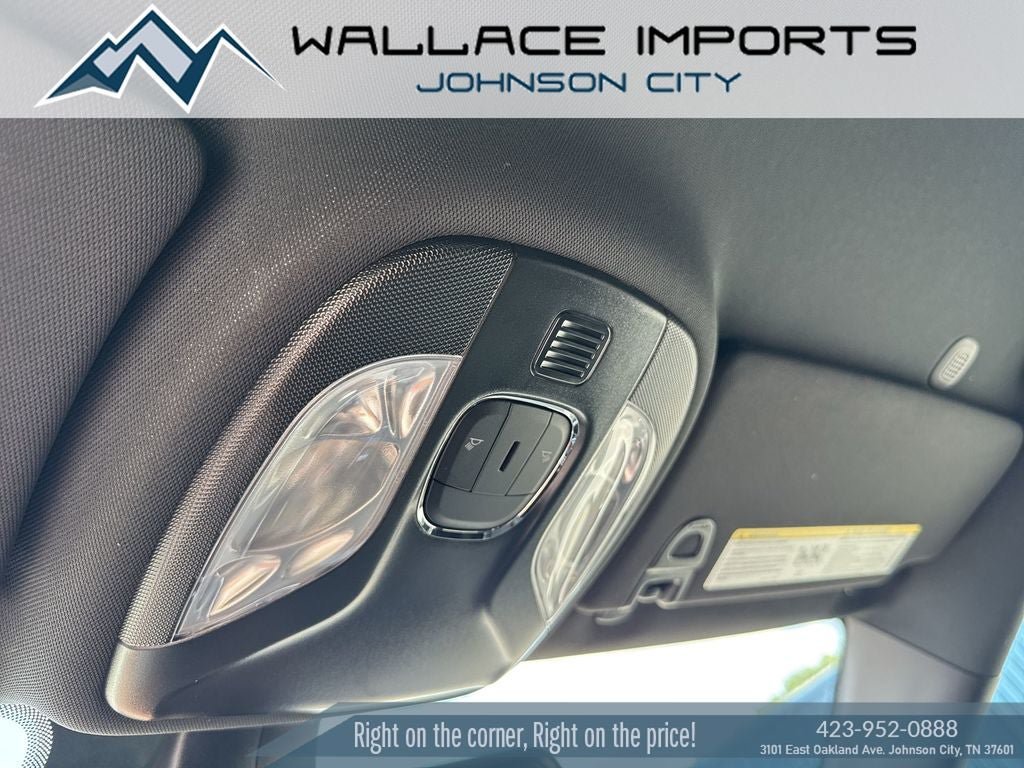 Used 2026 Jeep Compass Latitude AWD/4WD image 14