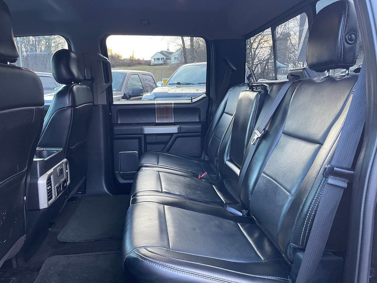 Used 2017 Ford F150 Lariat image 25