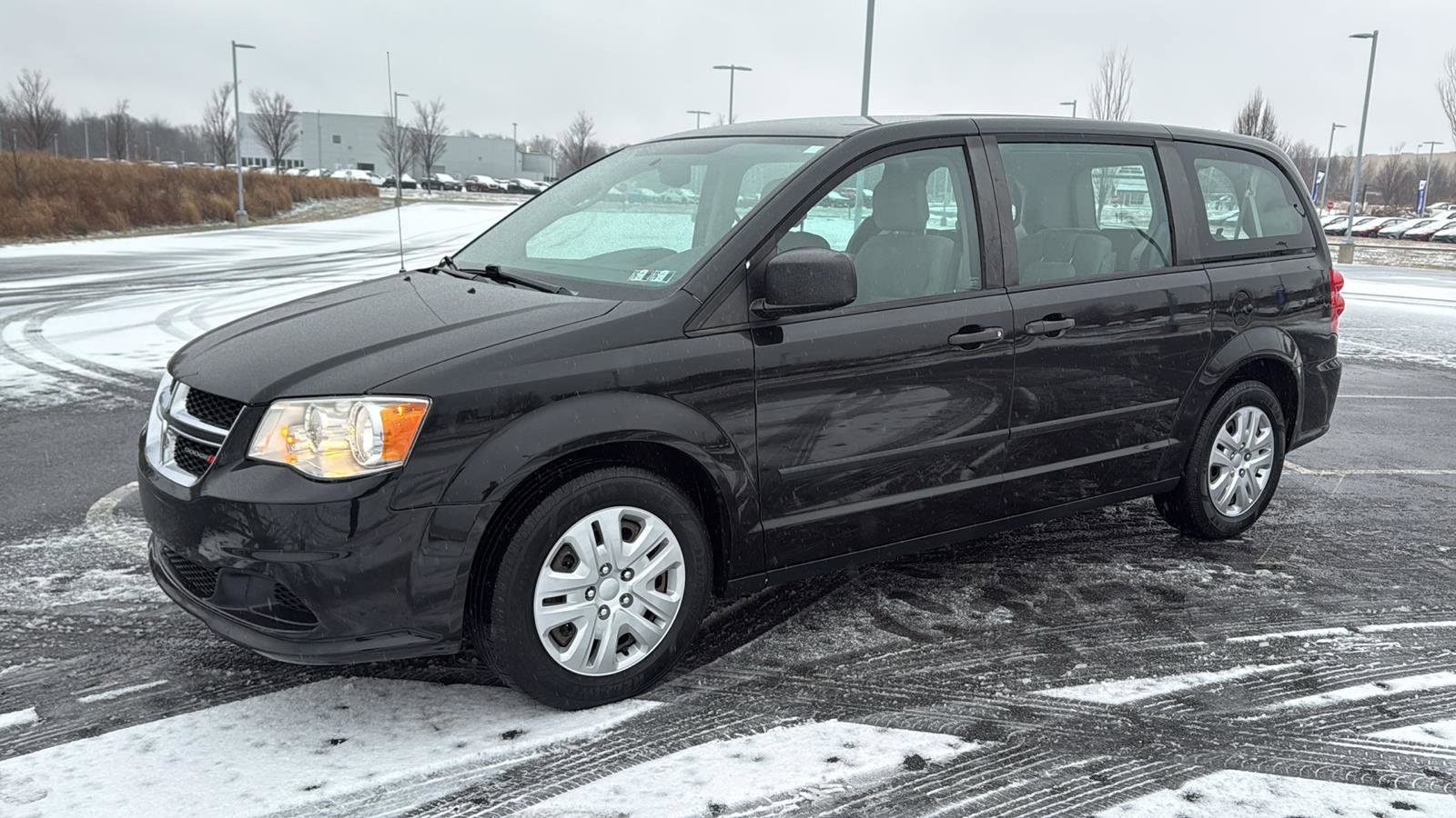 Used 2015 Dodge Grand Caravan American Value Package w/ UConnect Hands-Free Group image 14
