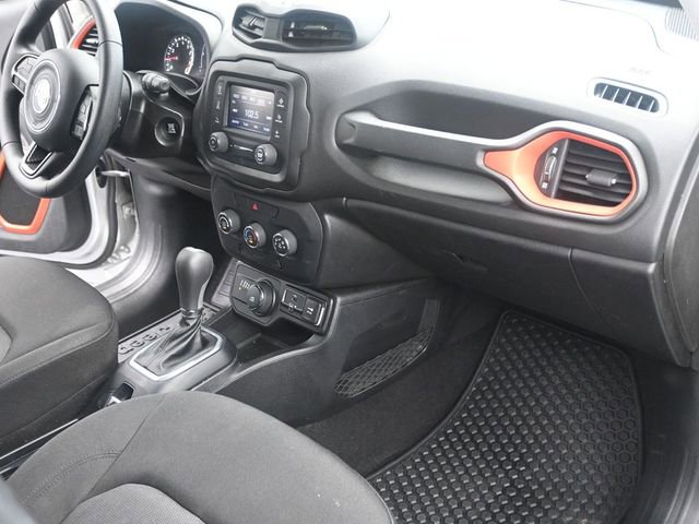 Used 2019 Jeep Renegade Sport image 19