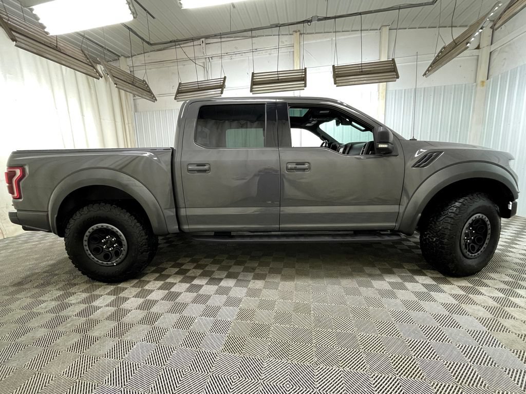 Used 2018 Ford F150 Raptor w/ Equipment Group 802A Luxury AWD/4WD image 24