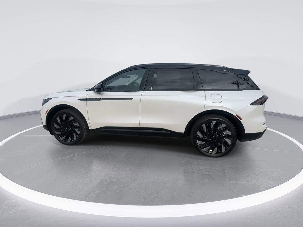 New 2026 Lincoln Nautilus Reserve image 5