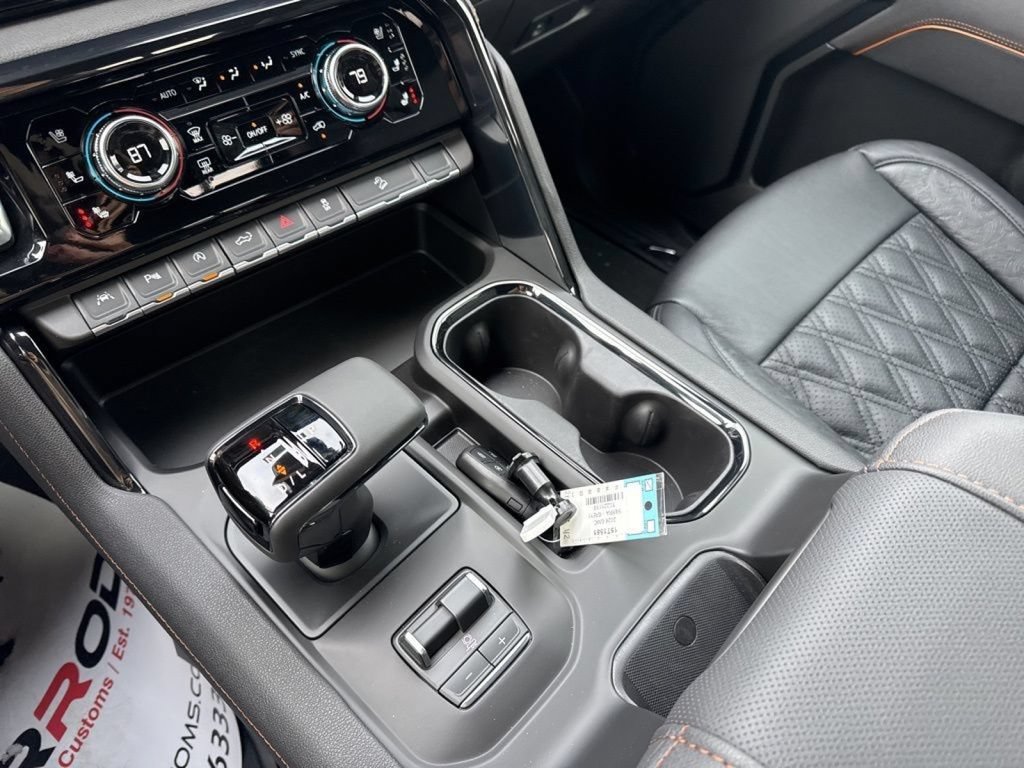 New 2026 GMC Sierra 1500 AT4 w/ Technology Package AWD/4WD image 26