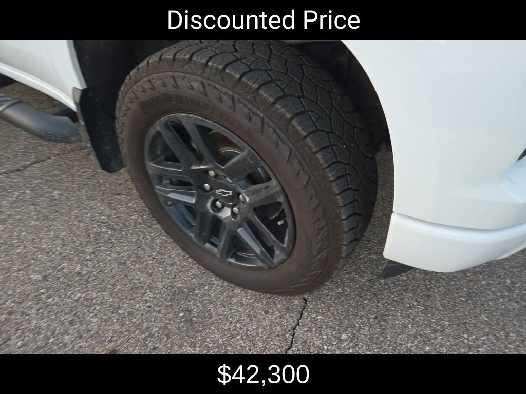 Used 2023 Chevrolet Silverado 1500 RST w/ Convenience Package II image 3