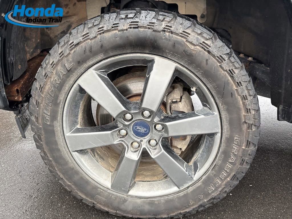 Used 2017 Ford F150 XLT w/ Equipment Group 302A Luxury image 10