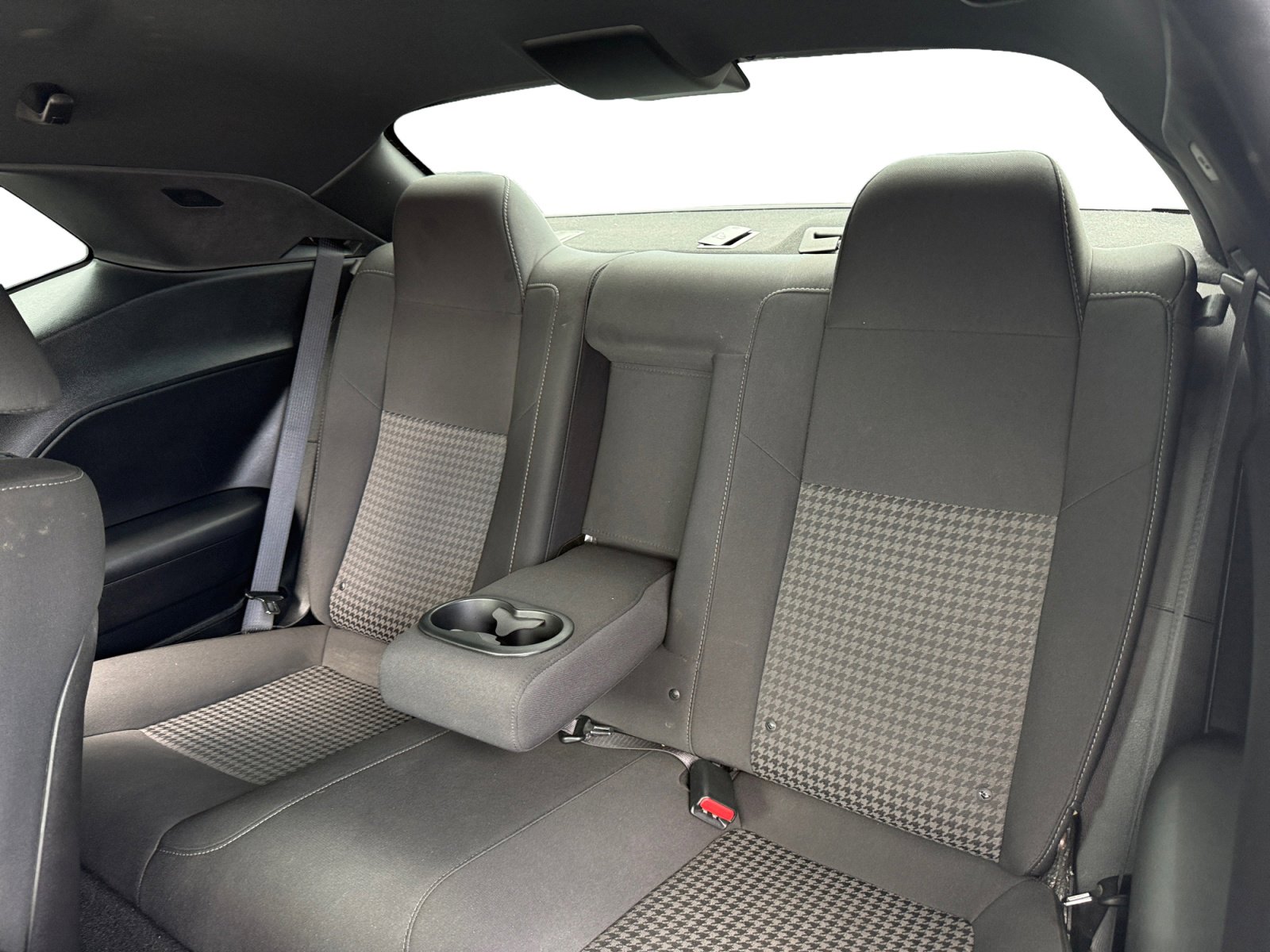 Used 2019 Dodge Challenger R/T image 9