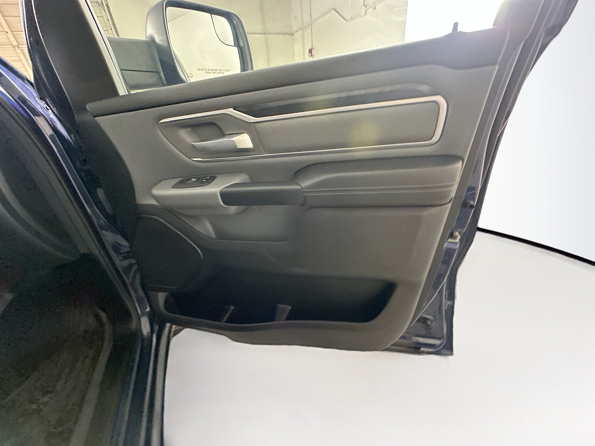 Used 2022 RAM 1500 Big Horn AWD/4WD image 30