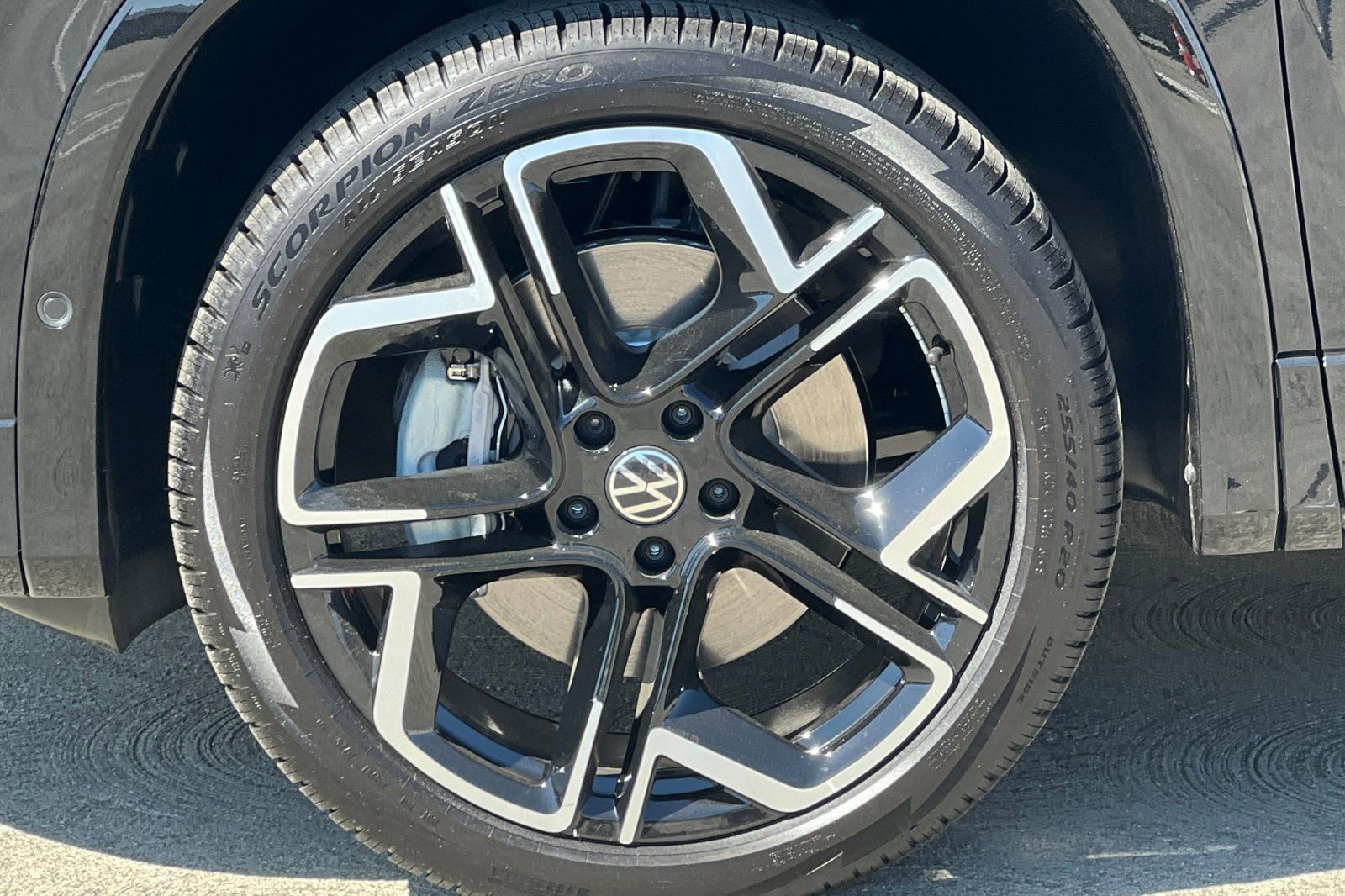 New 2026 Volkswagen Tiguan SEL R-Line AWD/4WD image 26