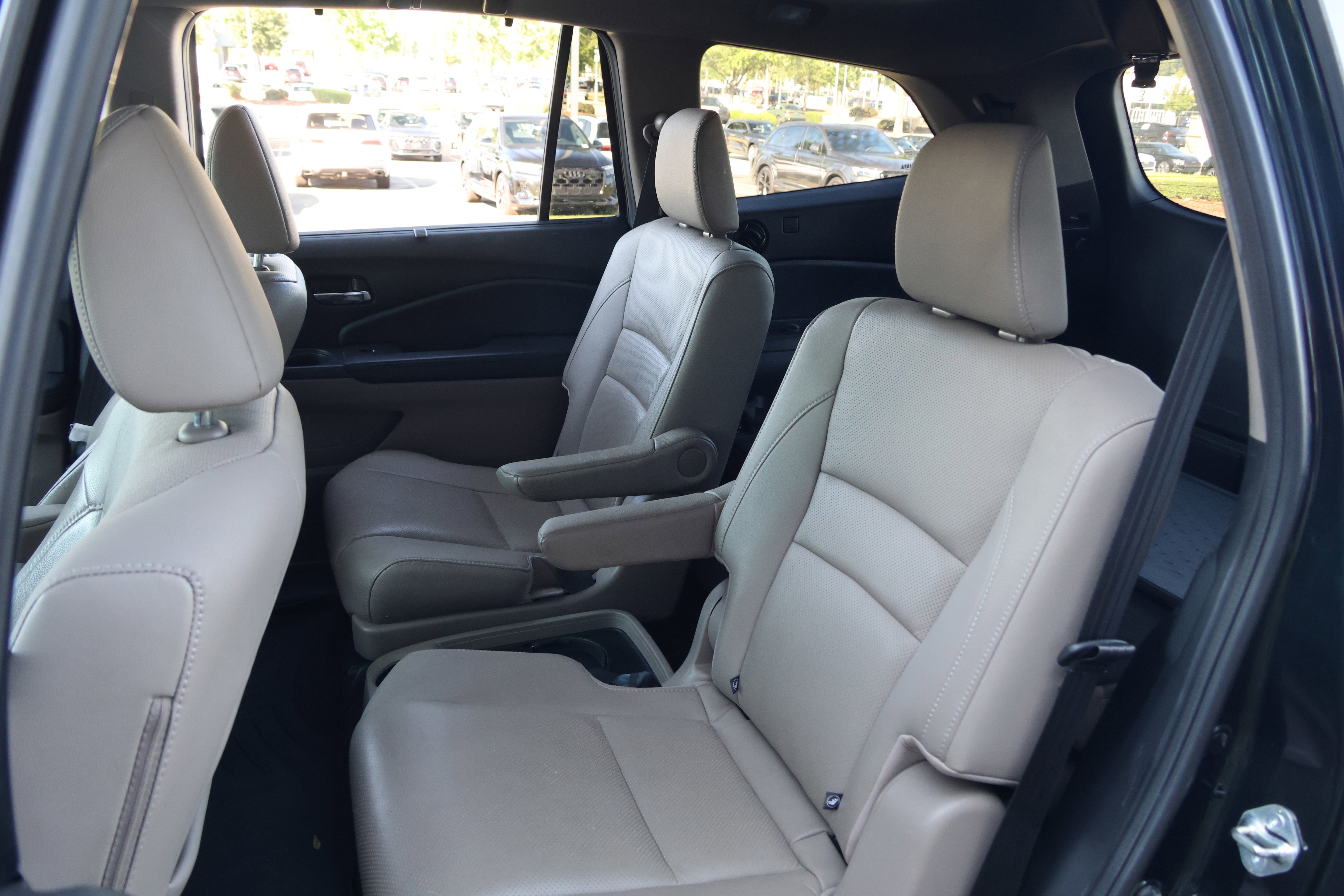Used 2021 Honda Pilot Elite image 36