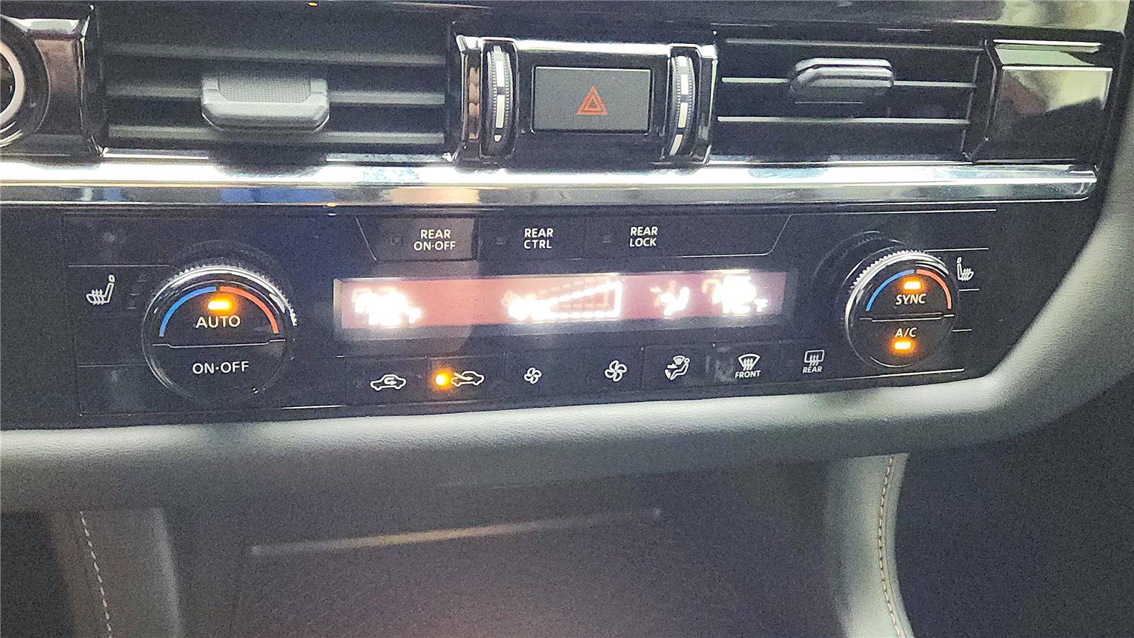 Used 2023 Nissan Pathfinder Rock Creek AWD/4WD image 31