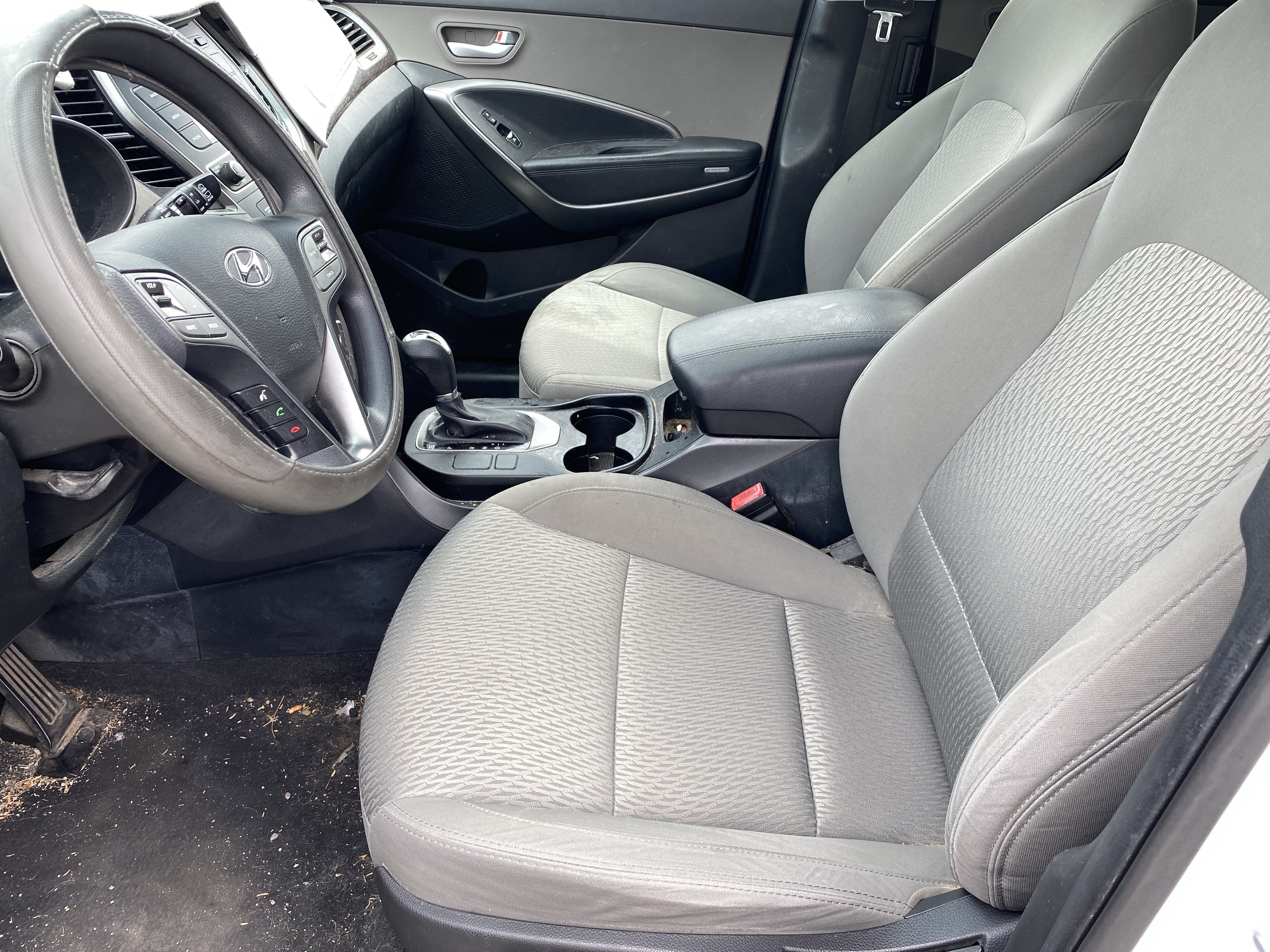 Used 2017 Hyundai Santa Fe Sport FWD image 9